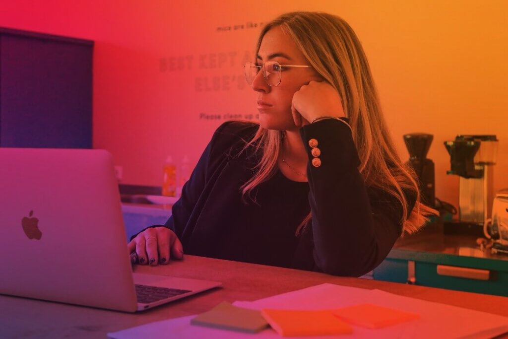 underpaid_employees_waste_time_(1)