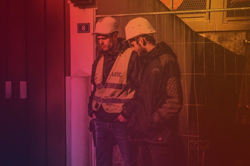 wasted_employee_time_costs_employers_money_(1)